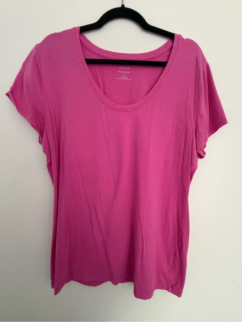 Banana Republic | Women's Sz XL | Pink Scoop Neck Timeless Tee